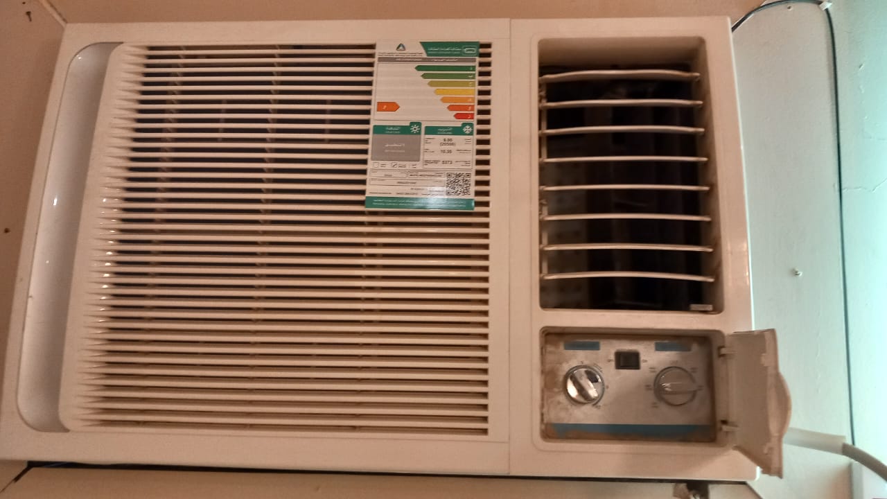 حقين شراء اثاث مستعمل بالرياض 0538771418.