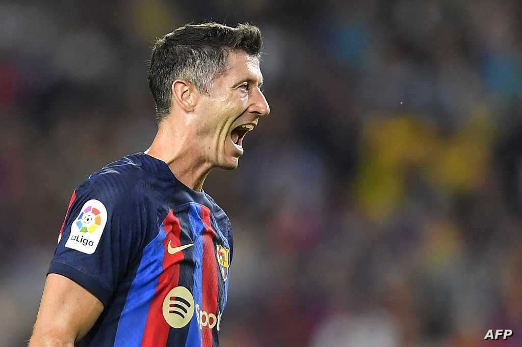 ليفاندوفسكي ينقذ برشلونة في الانفاس الاخيرة